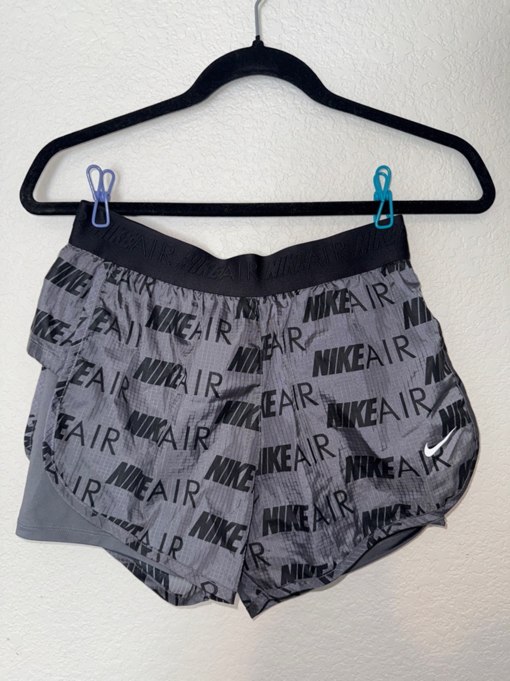 Nike Air Women's 2-in-1 Running Shorts NWOT Size SM - Picture 3 of 8